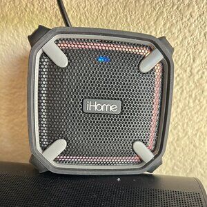 iHome iBT371m Bluetooth speaker